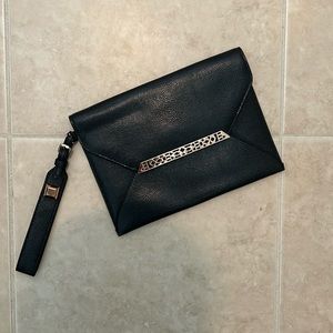Black clutch